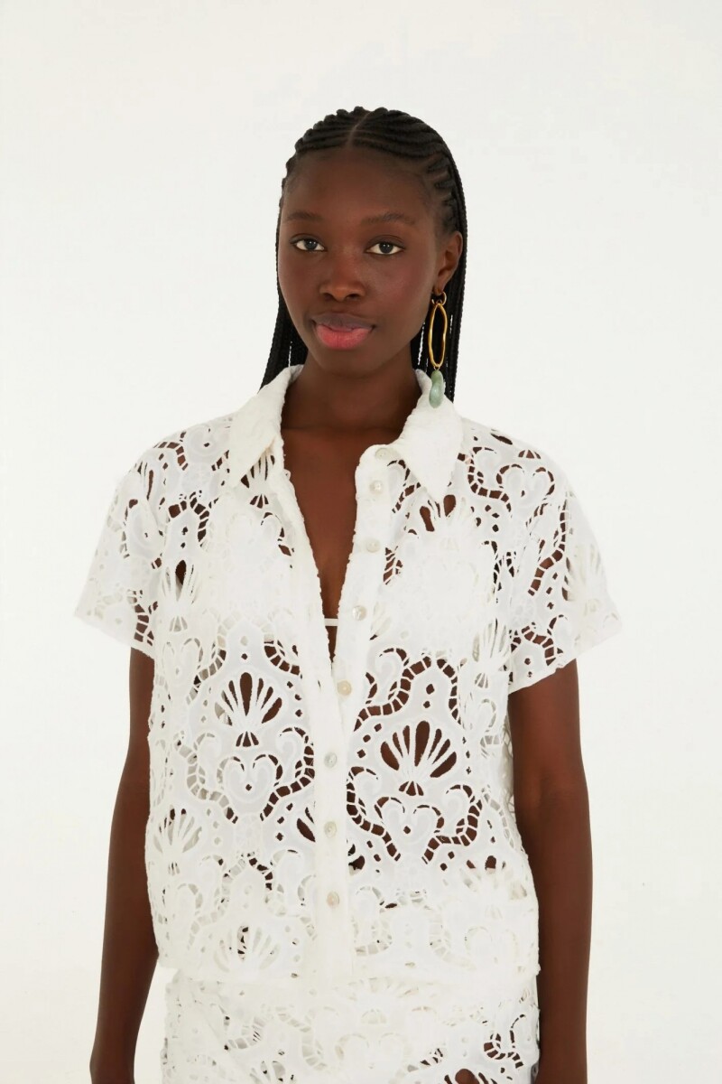 CAMISA ENCAJE 