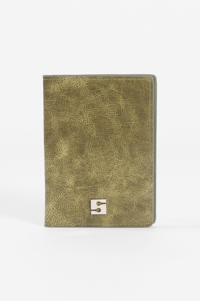 Cubre pasaporte verde