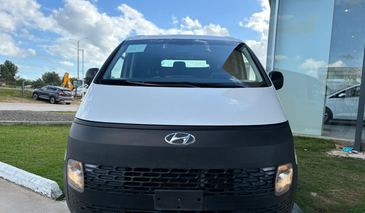 H1 Staria Furgon 2.2 Diesel - 2022 H1 Staria Furgon 2.2 Diesel - 2022
