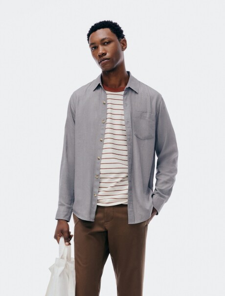 CAMISA BÁSICA MASCULINA GRIS