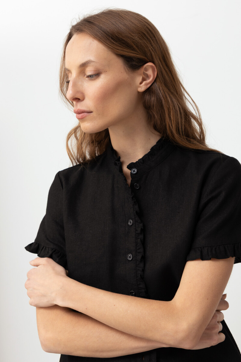 Camisa de lino con volados negro