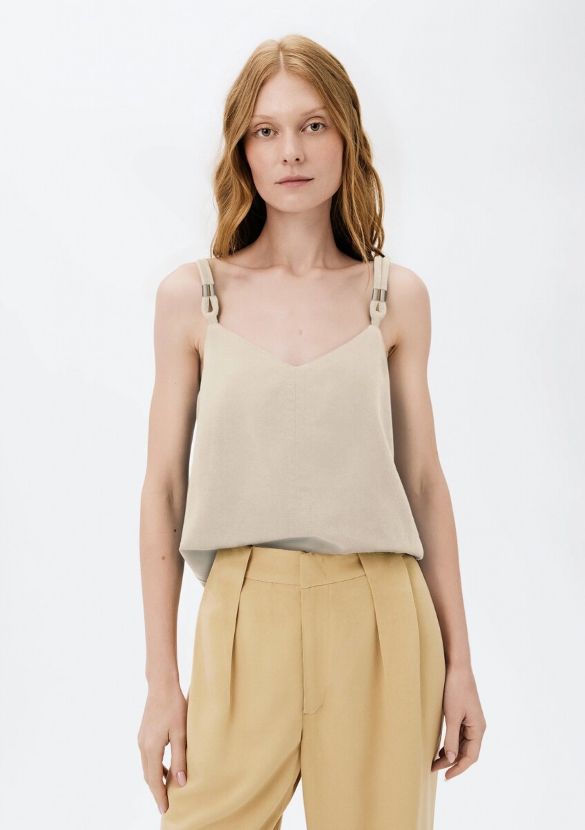 MUSCULOSA CON ESCOTE EN V - BEIGE 