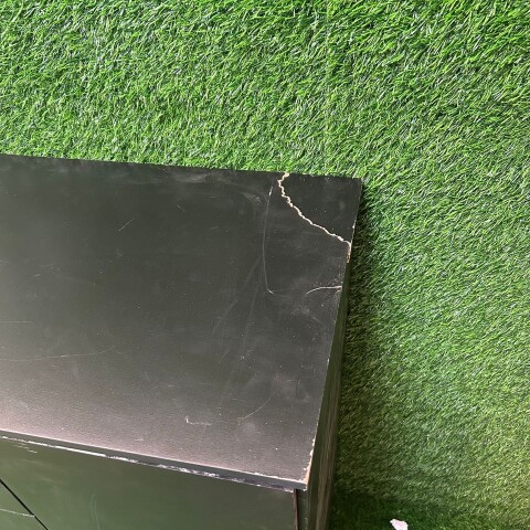 [OUTLET] Cómoda Cajonera para Dormitorio de 4 Cajones y 1 Puerta en MDP - Negro [SOLO RETIRO] [OUTLET] Cómoda Cajonera para Dormitorio de 4 Cajones y 1 Puerta en MDP - Negro [SOLO RETIRO]