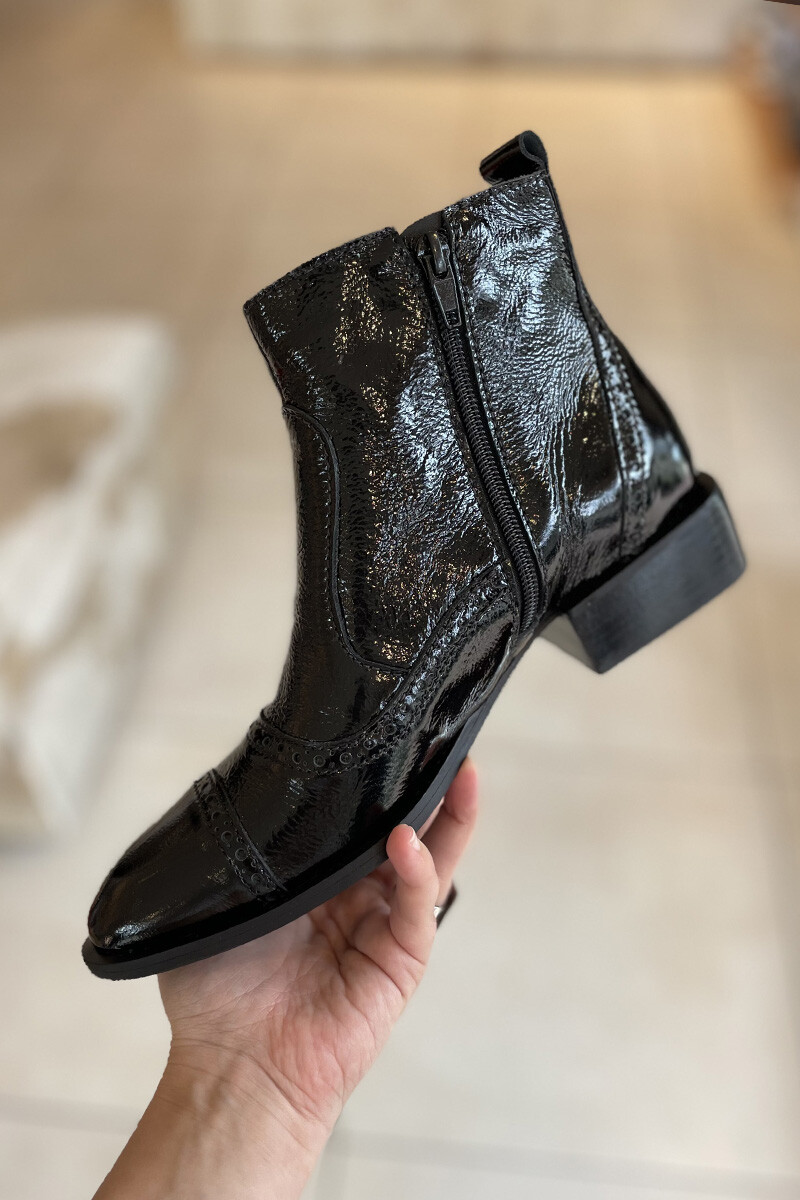 Bota turin Charol negro