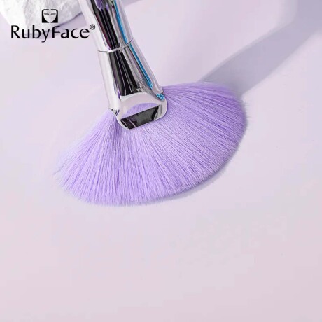 Set Maquillaje 7 Brochas y Pinceles con Estuche + Esponjas Violeta