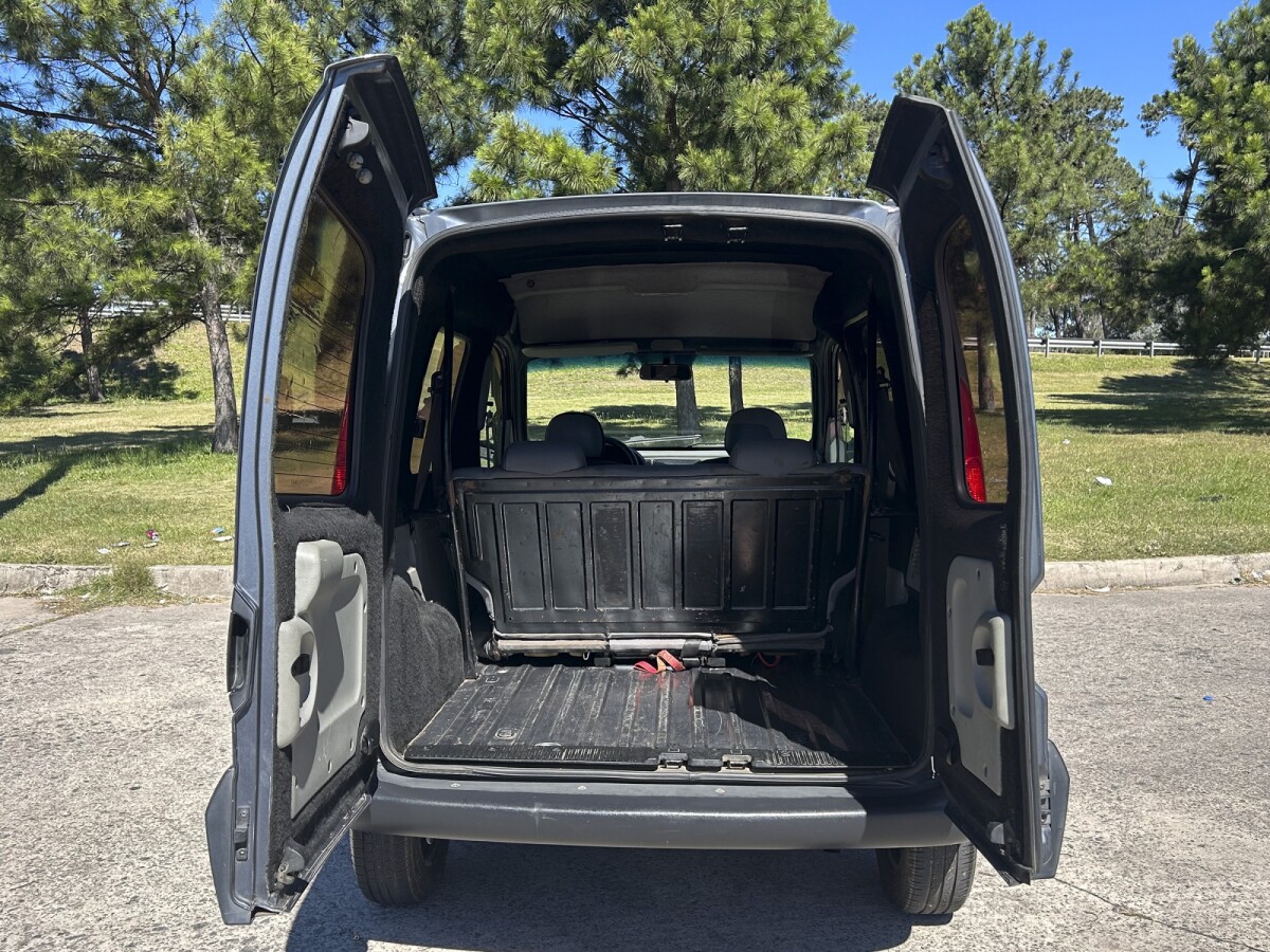 Renault Kangoo 1.6 EXCELENTE ESTADO! | Permuta / Financia Renault Kangoo 1.6 EXCELENTE ESTADO! | Permuta / Financia