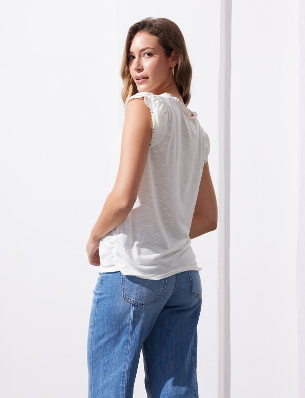 Remera Puntilla CRUDO