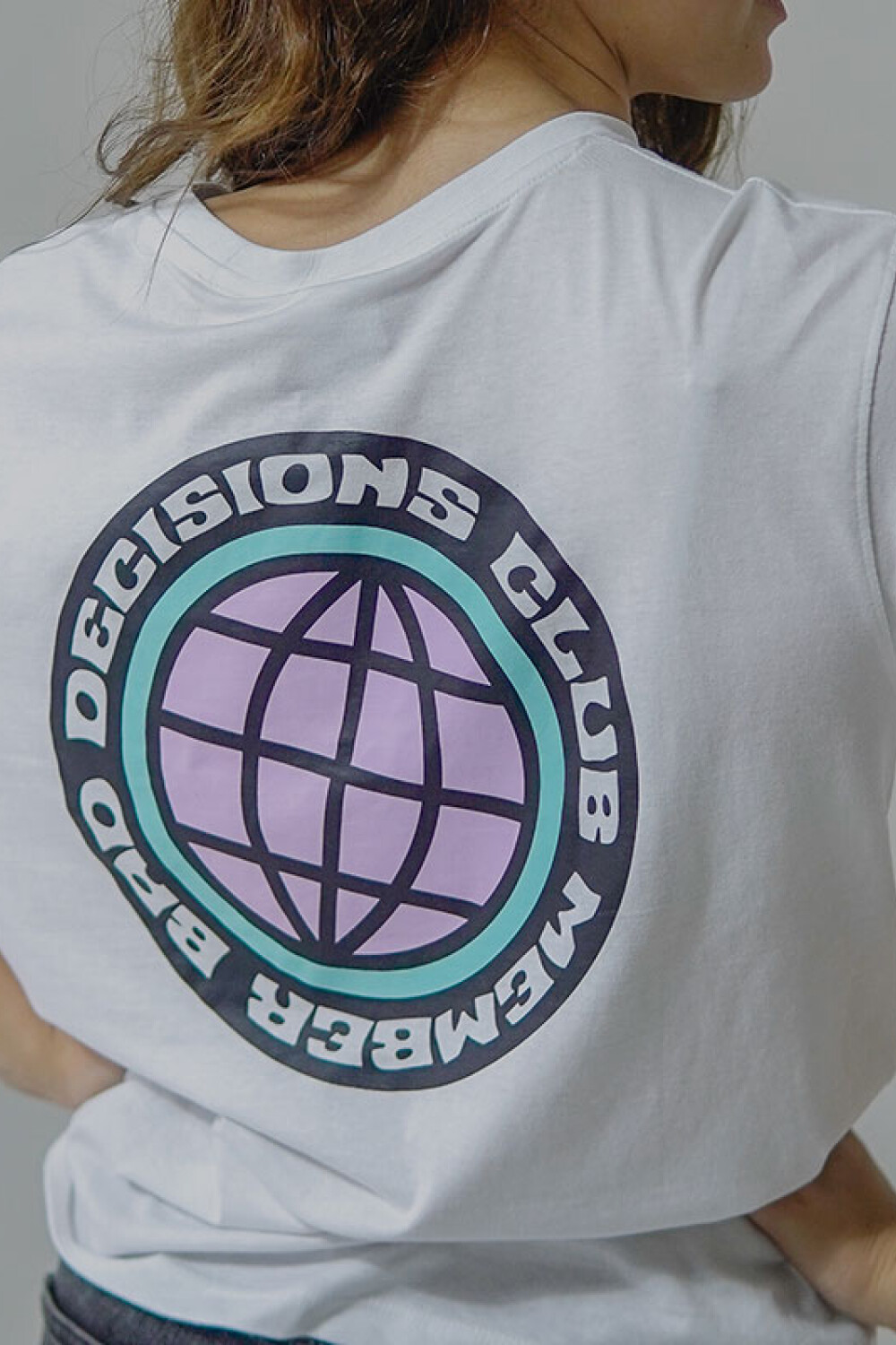 Remera Pulau Bad Decisions Blanco