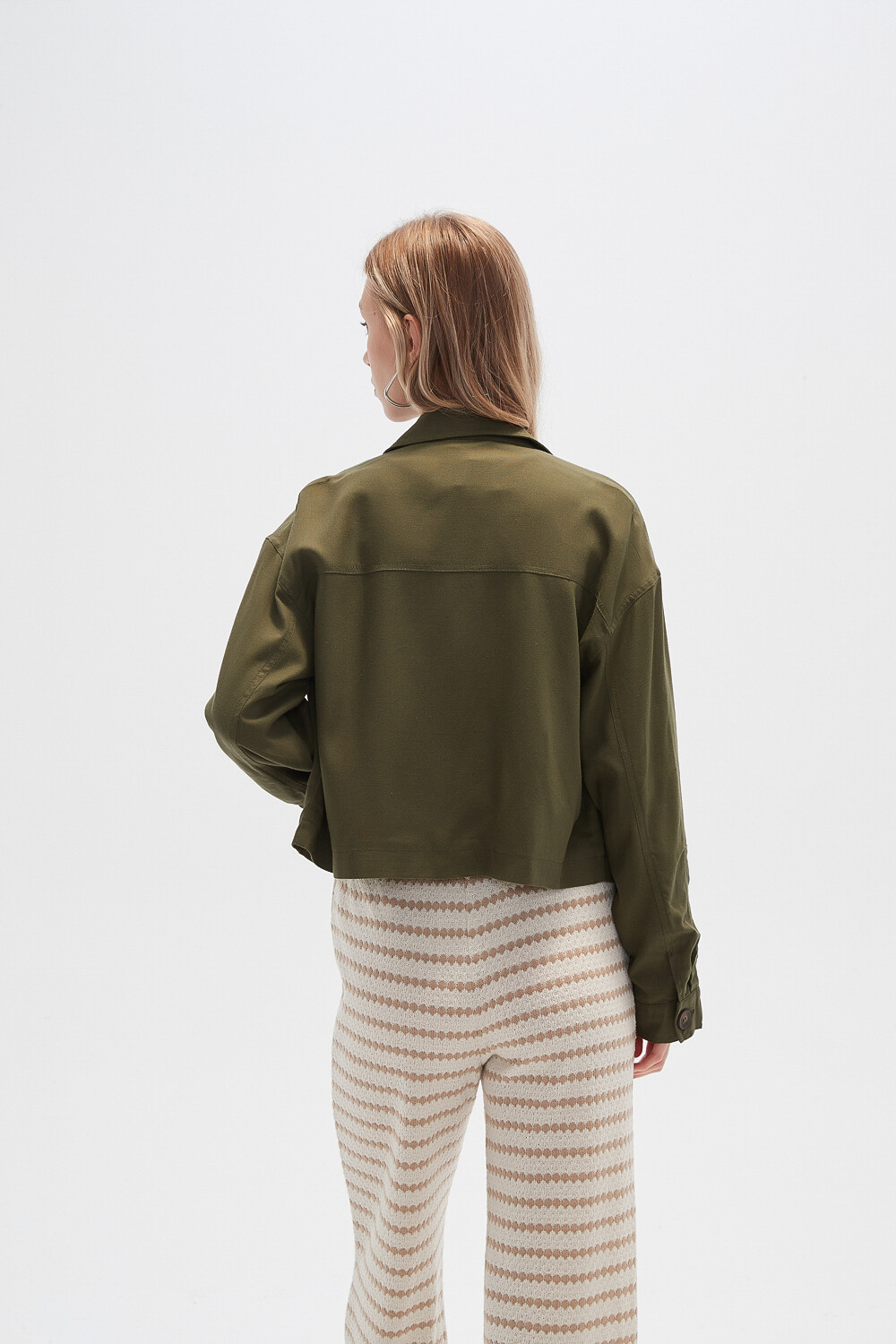 Chaqueta Minara Verde Oliva Oscuro