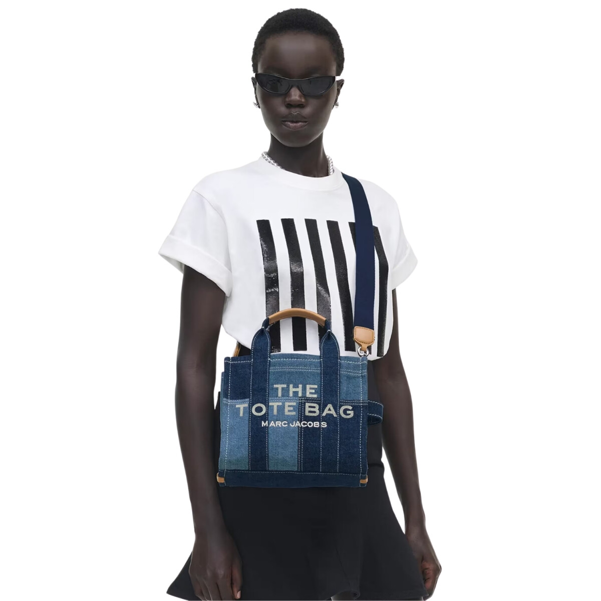 MARC JACOBS - THE SMALL TRAVELER TOTE 