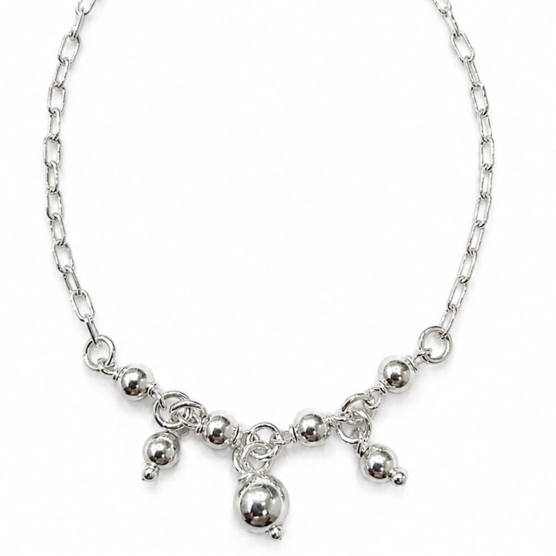 Pulsera con tres colgantes bolitas Pulsera con tres colgantes bolitas