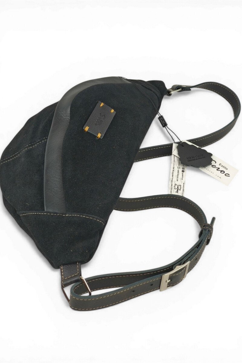 Riñonera Grande de Cuero Negro