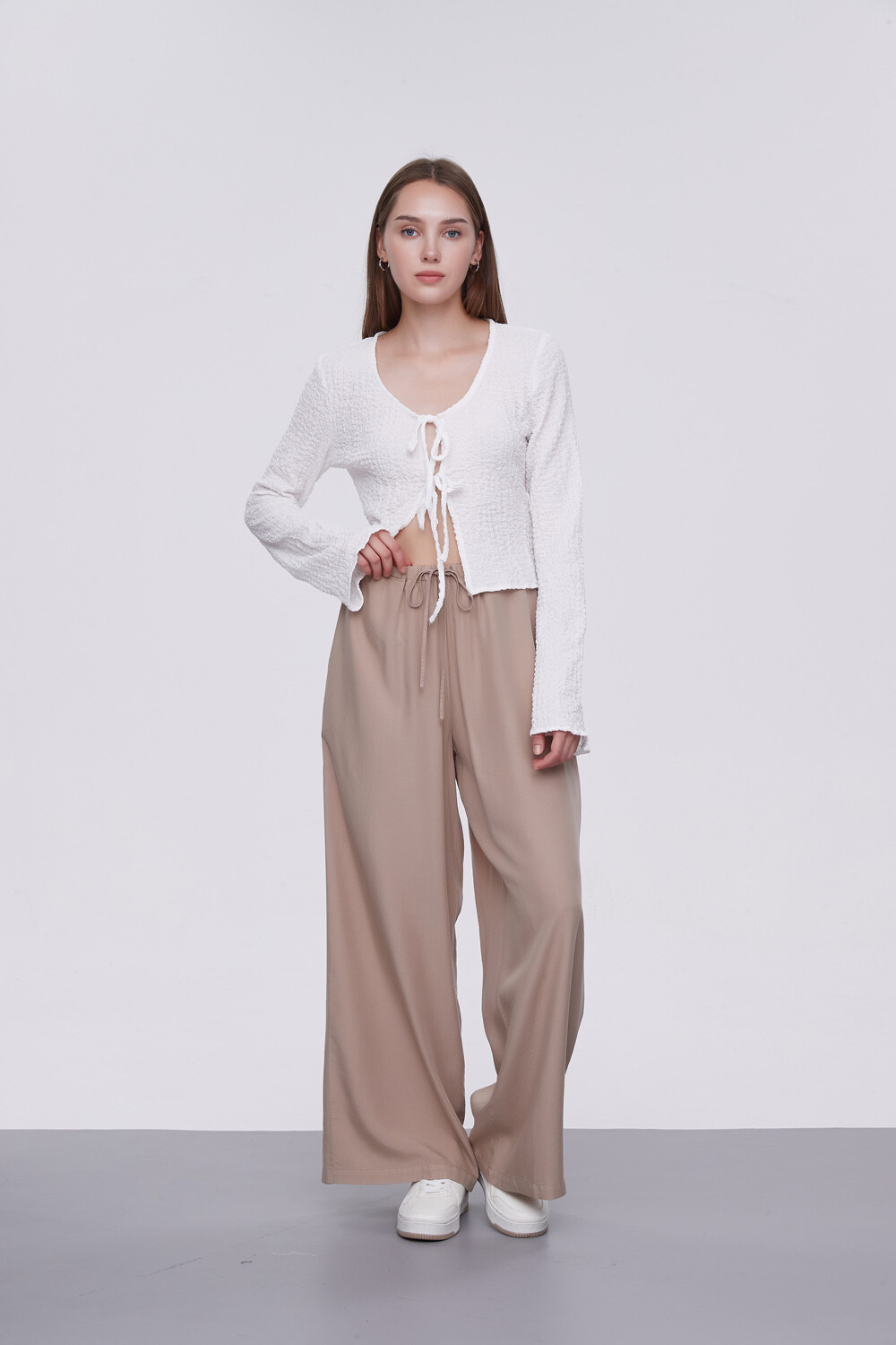 Pantalon Cezzilia Beige Oscuro