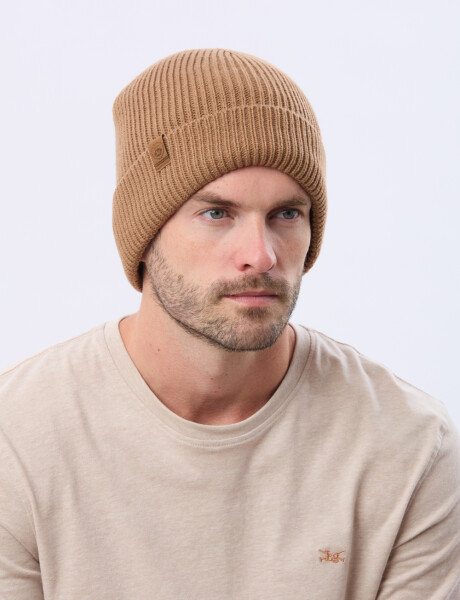 GORRO TEJIDO Beige
