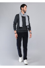 Sweater a la Base Arrow NEGRO