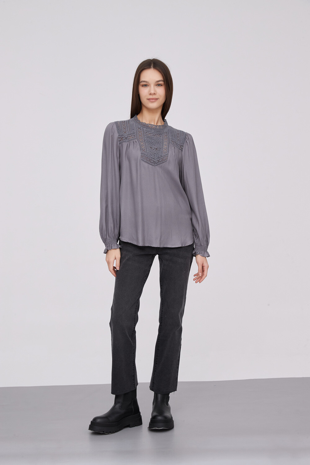 Blusa Anjelika Gris Topo