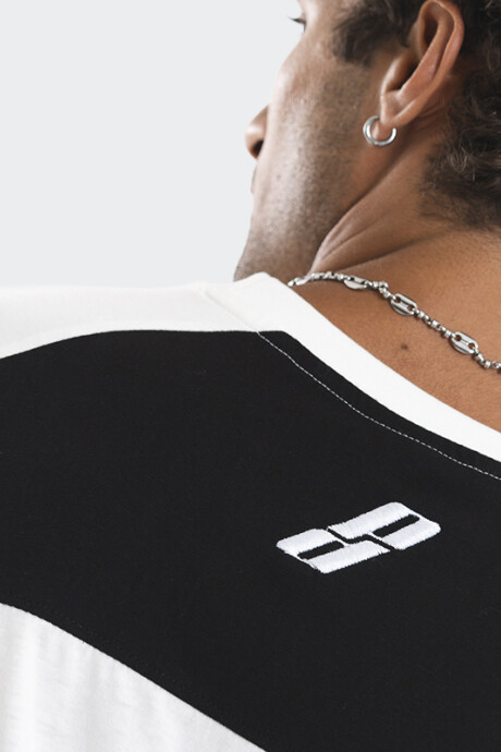 Remera Pulau Studios Blanco