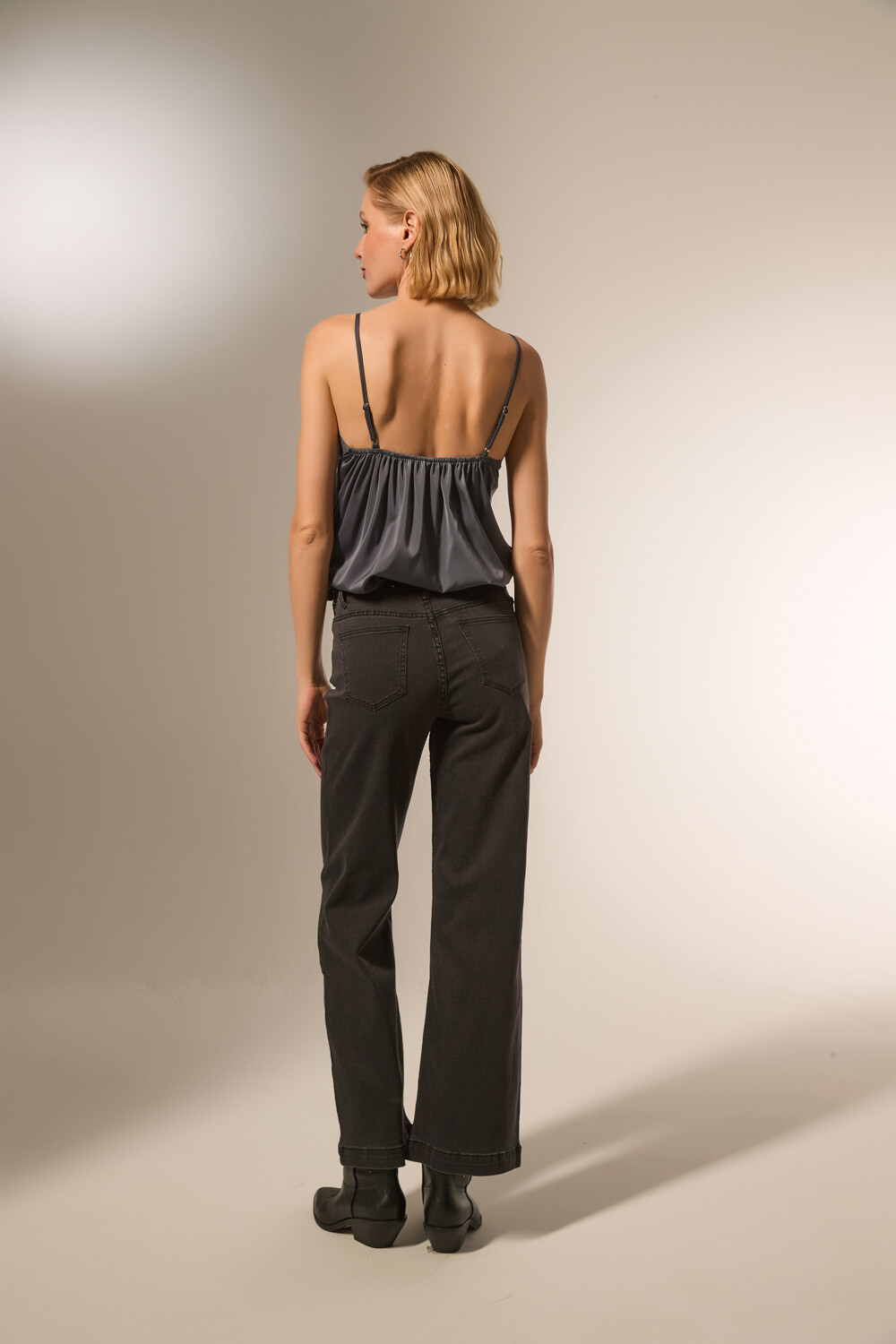 Pantalon Hilla Gris Medio