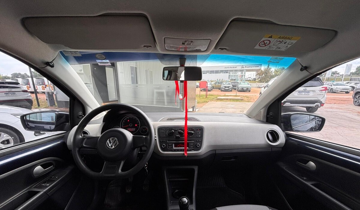 VW UP Move - 2017 VW UP Move - 2017