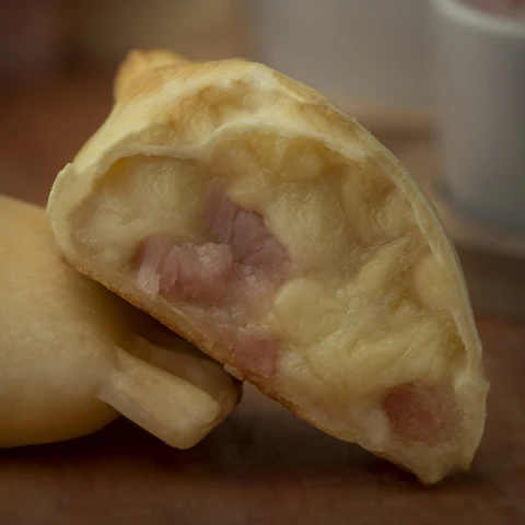 Empanadas De Jamón Y Queso Sin Gluten Hélix 2 Unidades Empanada Jamon Y Queso Helix
