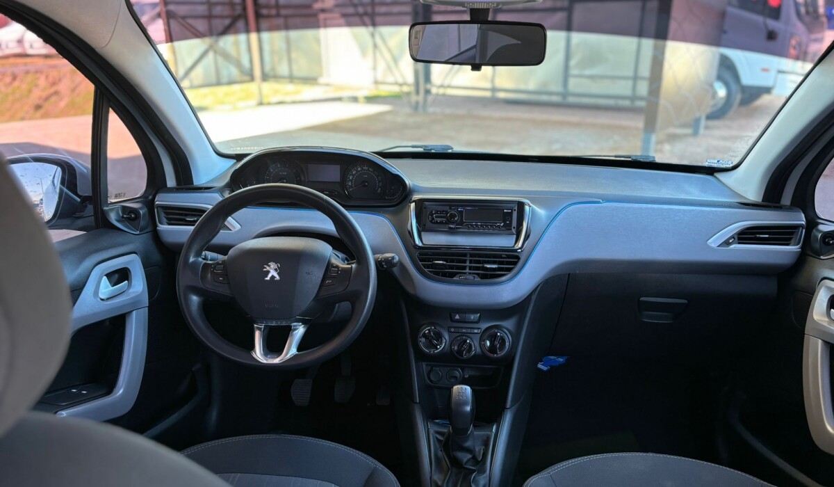 Peugeot 208 Active 1,5 - 2017 Peugeot 208 Active 1,5 - 2017