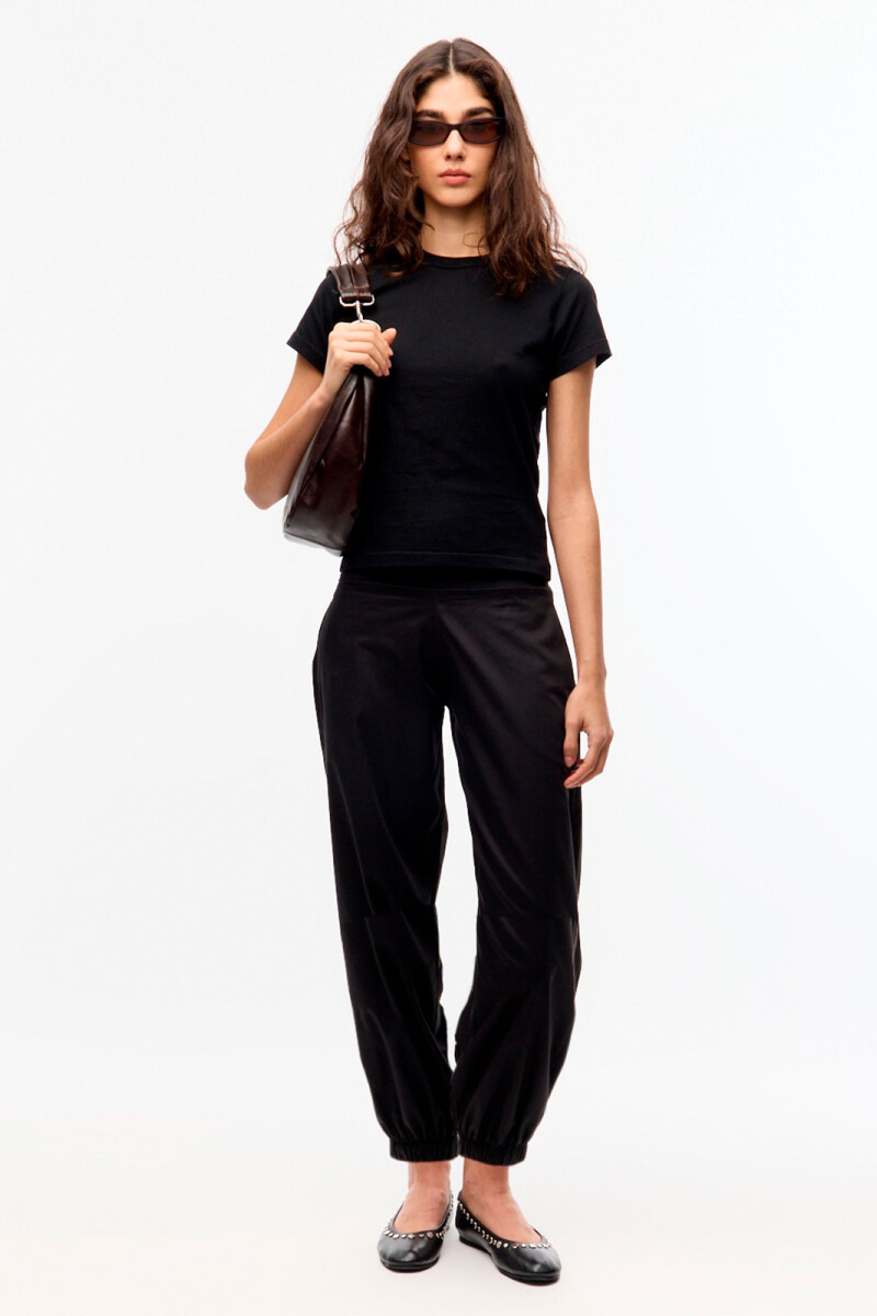 REMERA BASIC MINI Negro