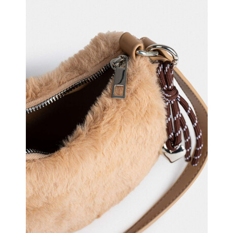 Bandolera Peluche Con Charm Marron Beige