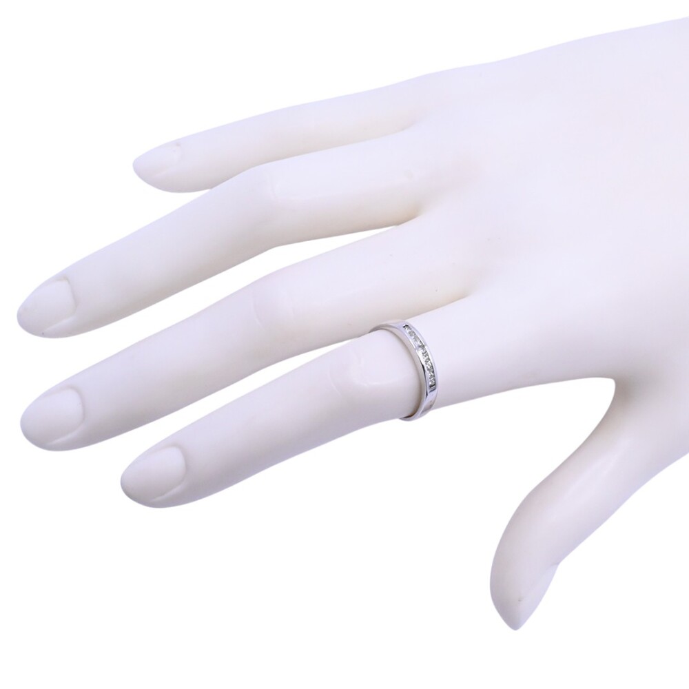 Medio sin fin oro blanco 18 k con brillantes tallado princesa. Medio sin fin oro blanco 18 k con brillantes tallado princesa.