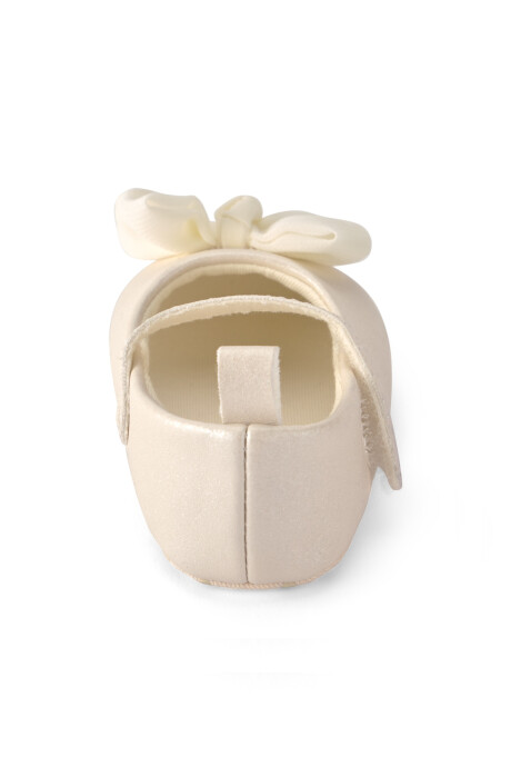 Guillerminas con velcro, brillo y moño, en color crema Sin color