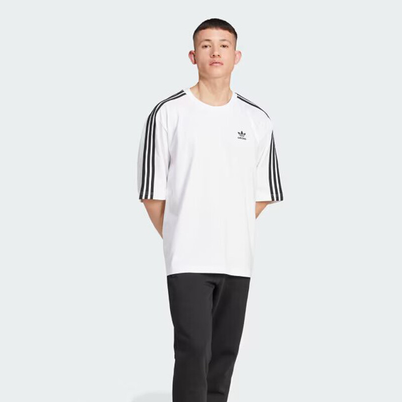 REMERA ADIDAS OVERSIZE TEE REMERA ADIDAS OVERSIZE TEE