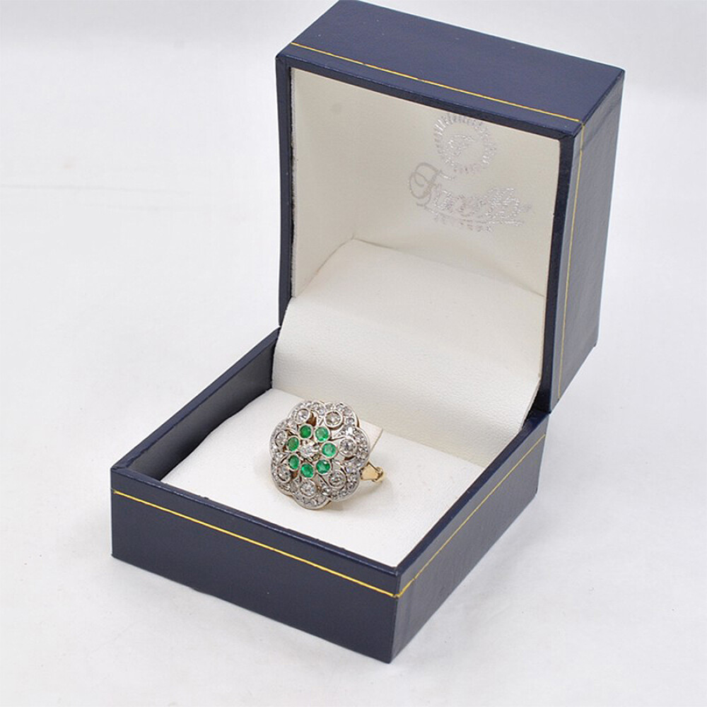Anillo Oro 18K, Brillantes, Diamantes Y Esmeraldas Anillo Oro 18K, Brillantes, Diamantes Y Esmeraldas