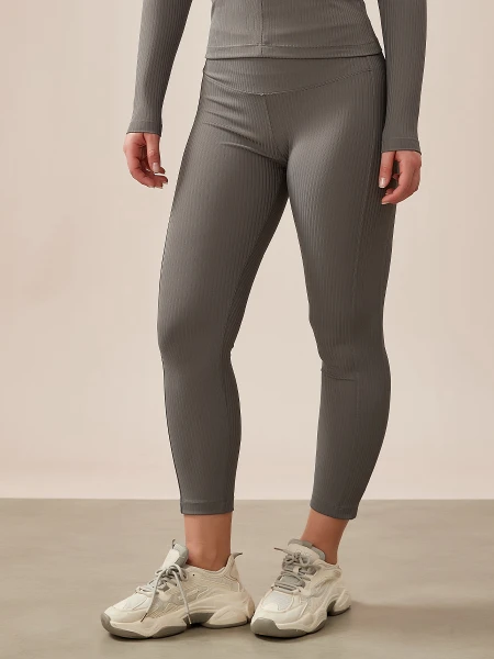 CALZA BRUNA GRIS OSCURO