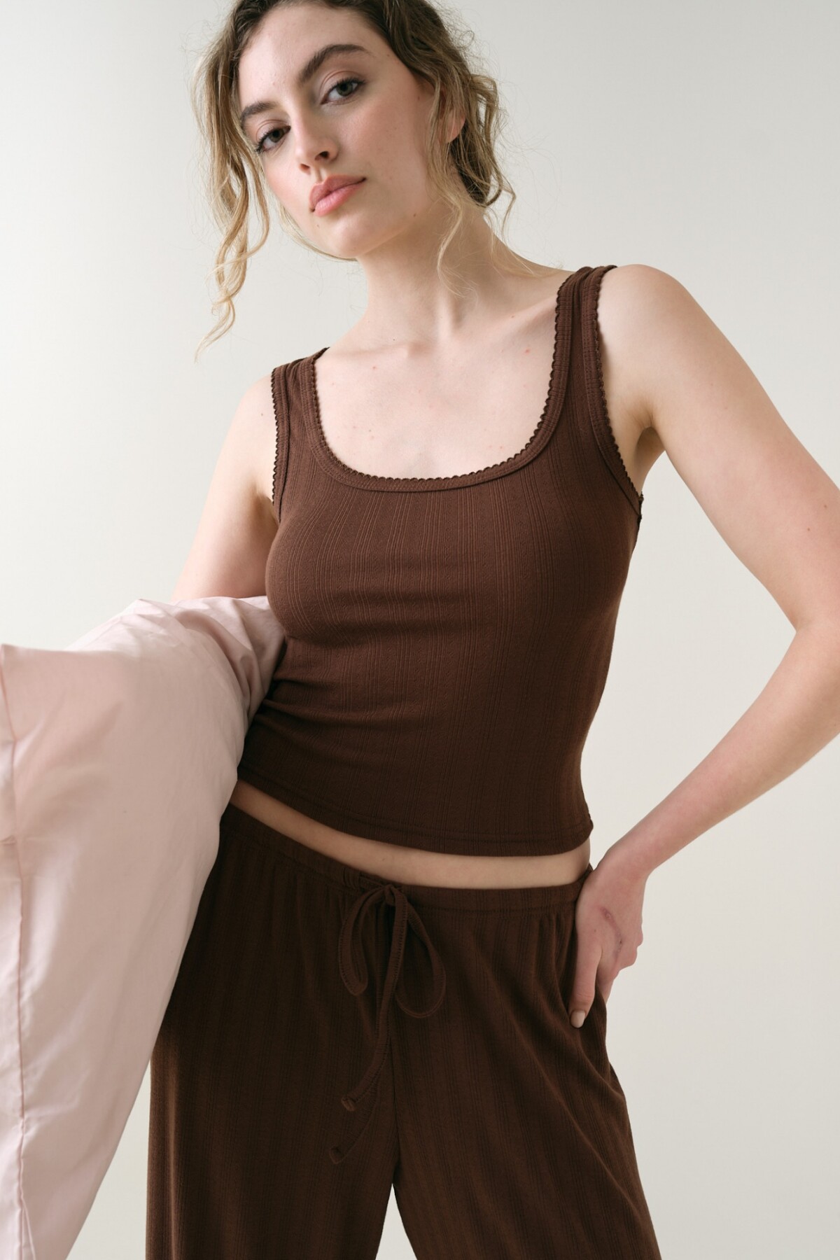 Musculosa Pointelle Marron