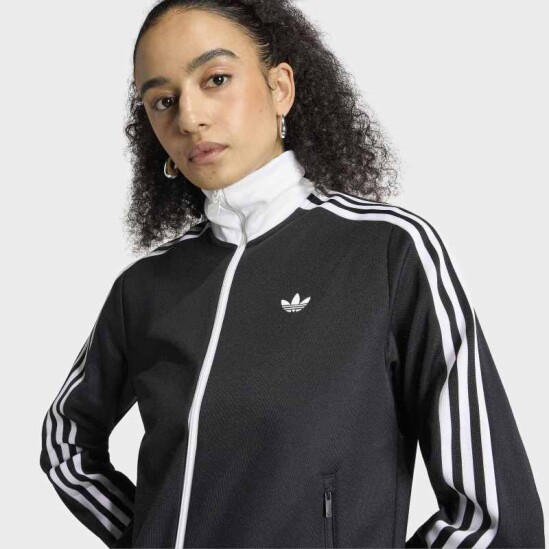 Campera Adidas Deportiva Clásica Negro