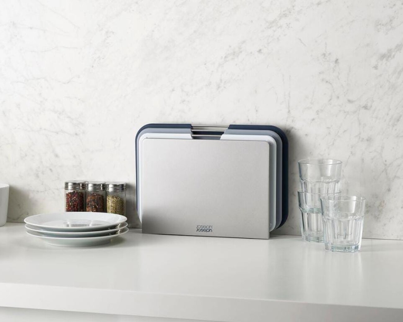 Tablas de cortar set (M) x3 codificadas por color, con soporte de almacenamiento. (Regular) Tablas de cortar set (M) x3 codificadas por color, con soporte de almacenamiento. (Regular)