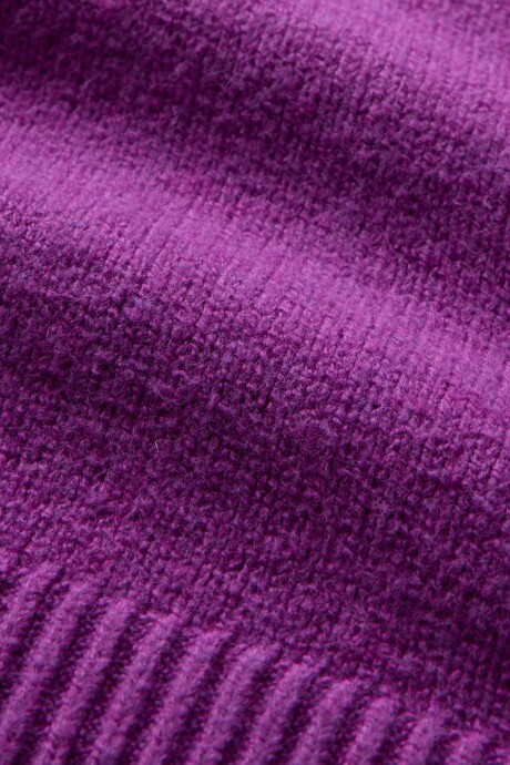 Buzo Cashsoft Cuello V Niña Ultraviolet Wave