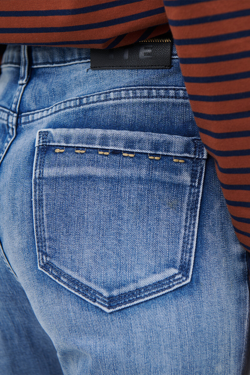 JEAN CHELSEA AZUL CLARO