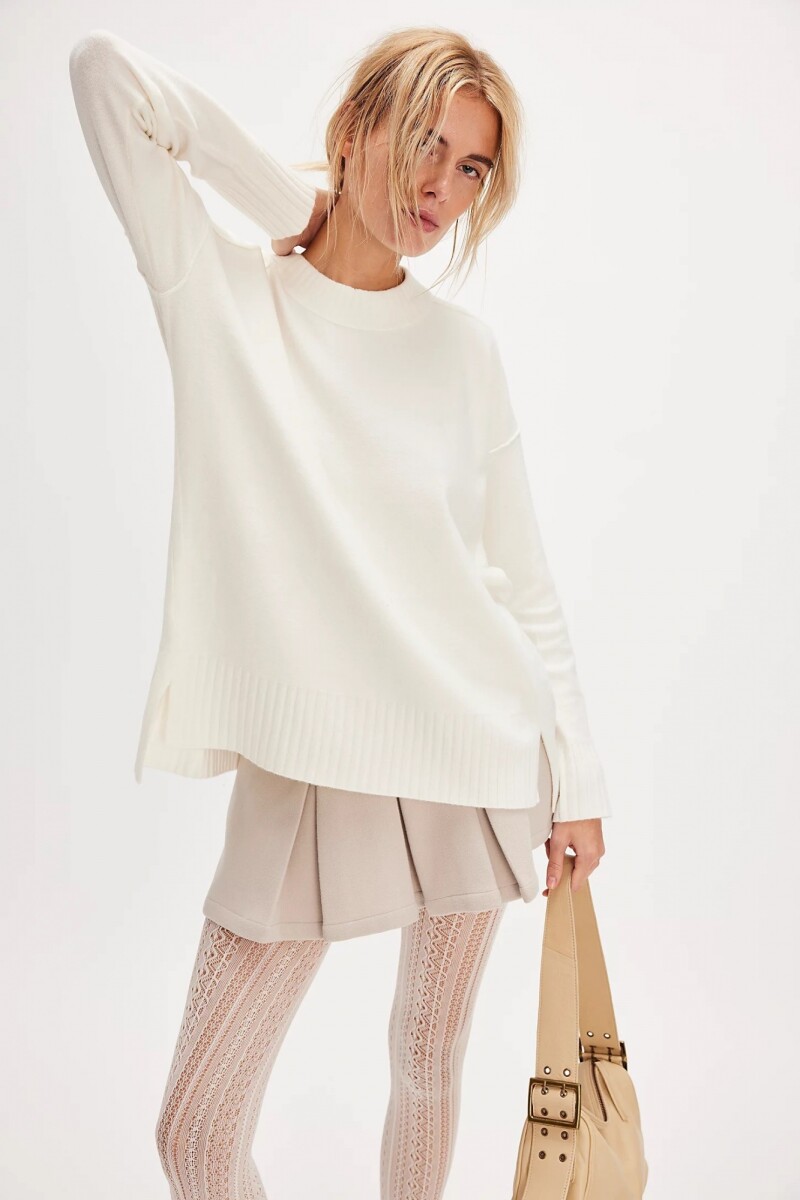 PHOEBE PULLOVER 
