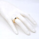 Anillo en oro 18k amarillo y zafiro oval Anillo en oro 18k amarillo y zafiro oval