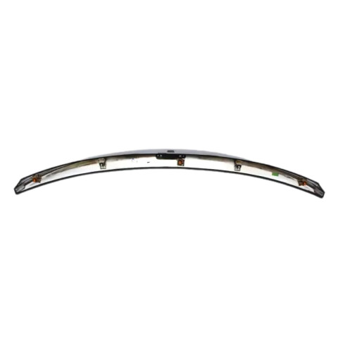 MOLDURA CROMADA DE PORTON TRASERO Moldura Cromada De Porton Trasero