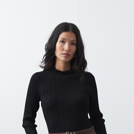 POLERA BETANIA Negro