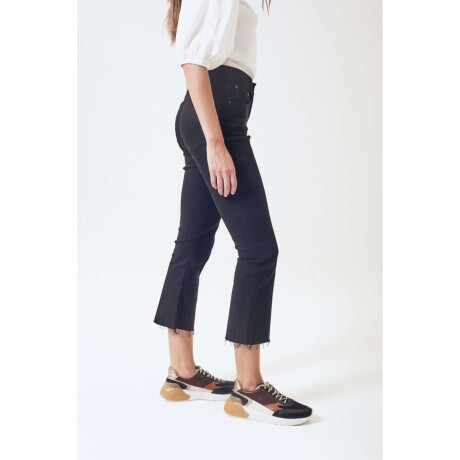 Jean Crop Flare Negro