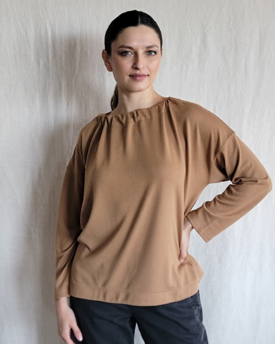 Remera Luisa - Camel 
