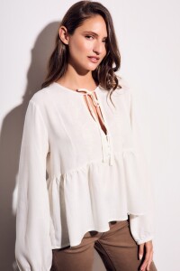 Blusa Viscosa Bordada Nacar