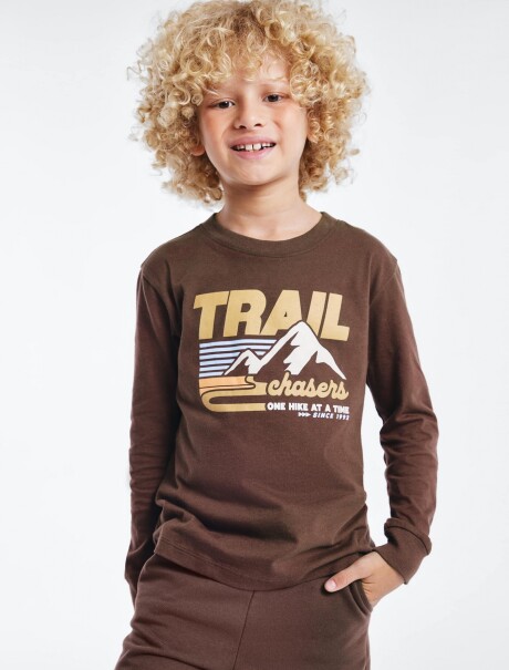 CAMISETA INFANTIL CON ESTAMPA MARRÓN