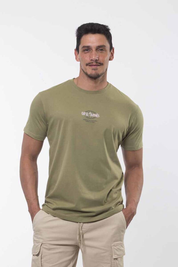 REMERA UFO MANGA CORTA ESTAMPADA Verde