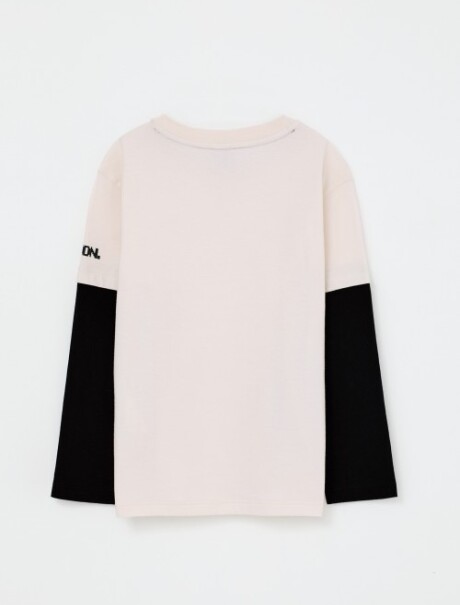 CAMISETA INFANTIL ESTAMPADA CON MANGAS SUPERPUESTAS BEIGE