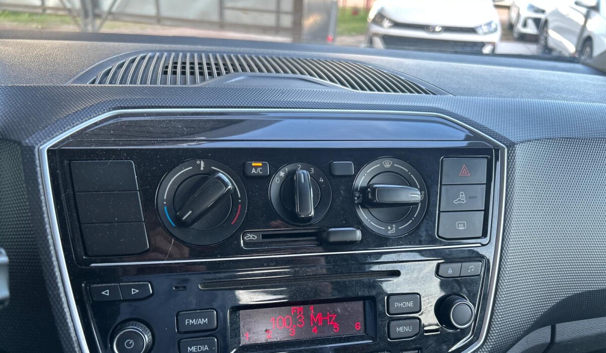 Volkswagen Move Up 1.0 MT 2019 Volkswagen Move Up 1.0 MT 2019