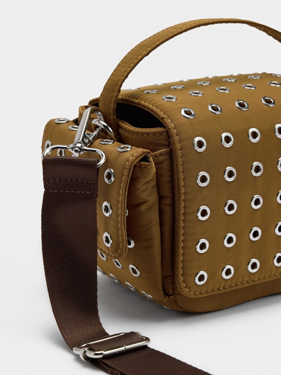 Bolso Bandolera De Nylon Con Tachuelas caqui