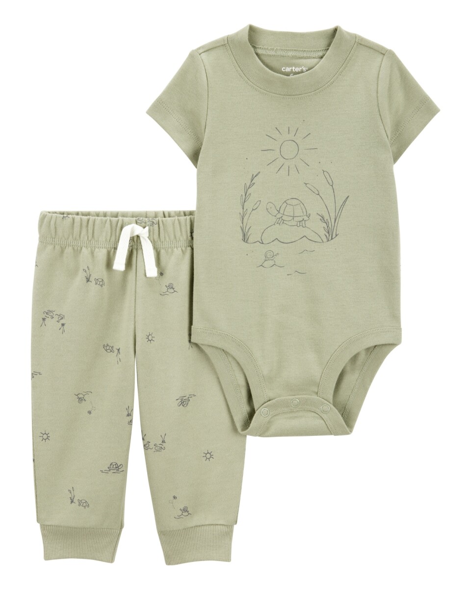 Set dos piezas de algodón, pantalón y remera, diseño tortuga 